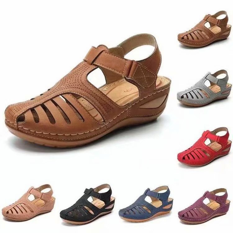 Damen bequeme Riemensandalen mit luftigen Einschnitten und verstellbarem Klettverschluss EB