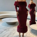 Damen Elegantes Abendkleid mit luxuriösem Federbesatz EB