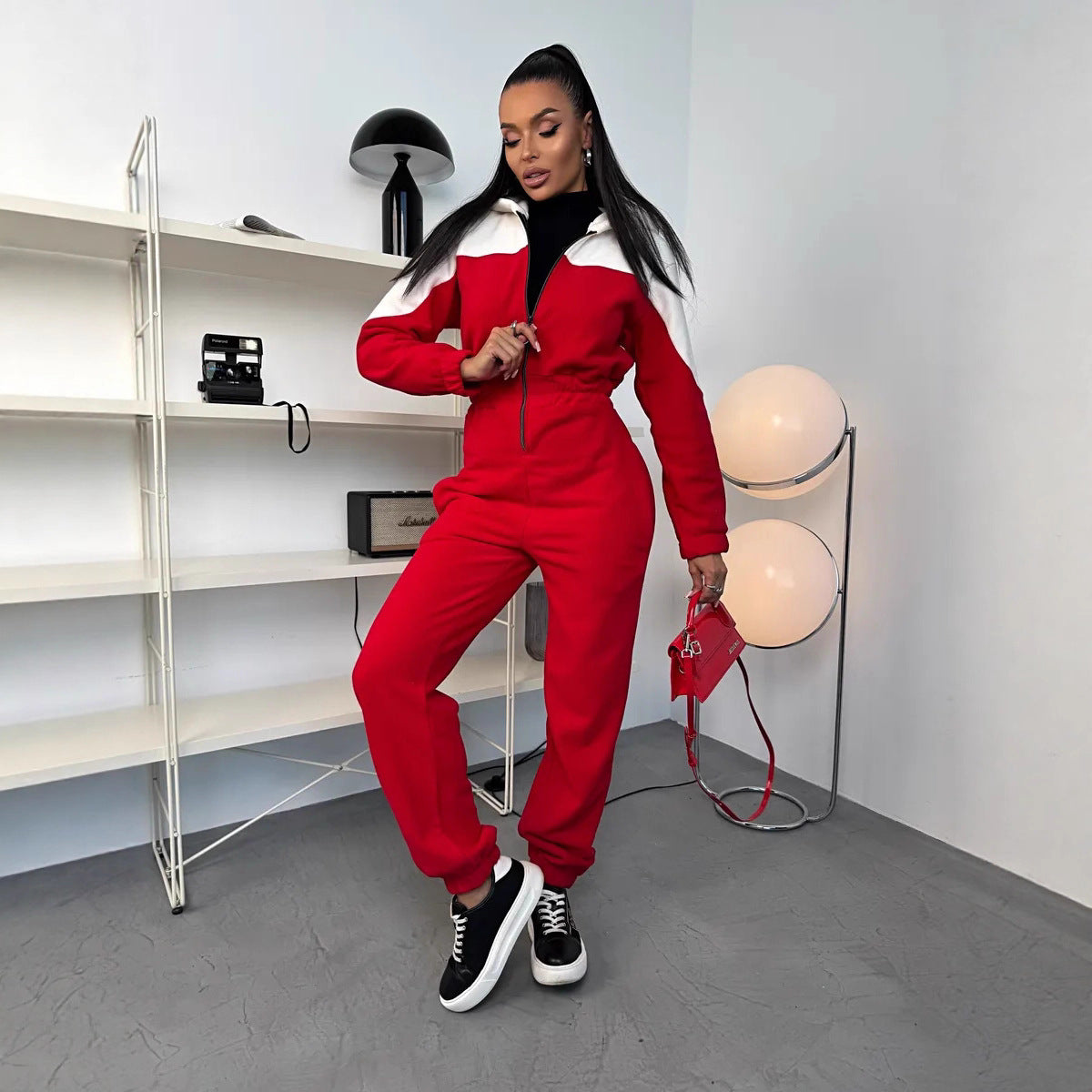 Gemütlicher Fleece-Jumpsuit mit Kapuze
