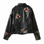 Damen kunstleder Bikerjacke mit floralem Stickdesign und Nietenverzierungen EB
