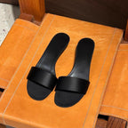 Damen Bequeme Slides mit breitem Riemendesign EB