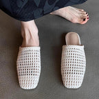 Damen Bequeme, handgewebte Pantoletten in modernem Design EB