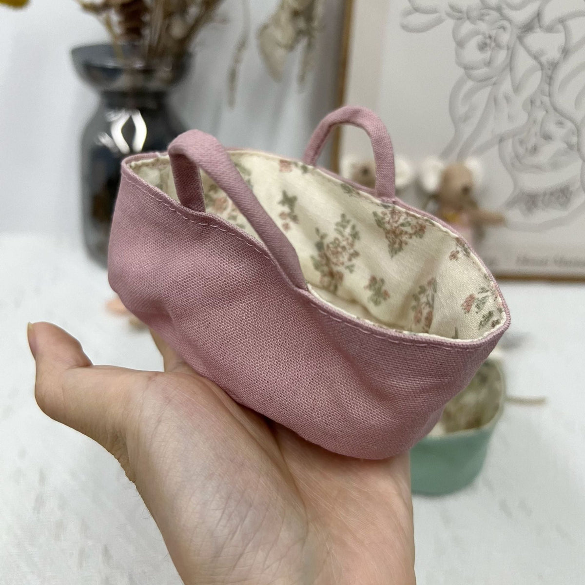 Wendbarer Baumwoll-Bucket-Hat mit Blumenfutter