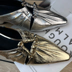 Damen elegante Ballerinas mit goldenen Akzenten und komfortablem Riemchen EB