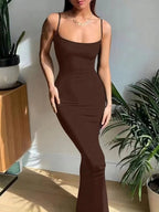 Damen Elegantes Langes Kleid mit schmalem Schnitt und feinen Trägern EB