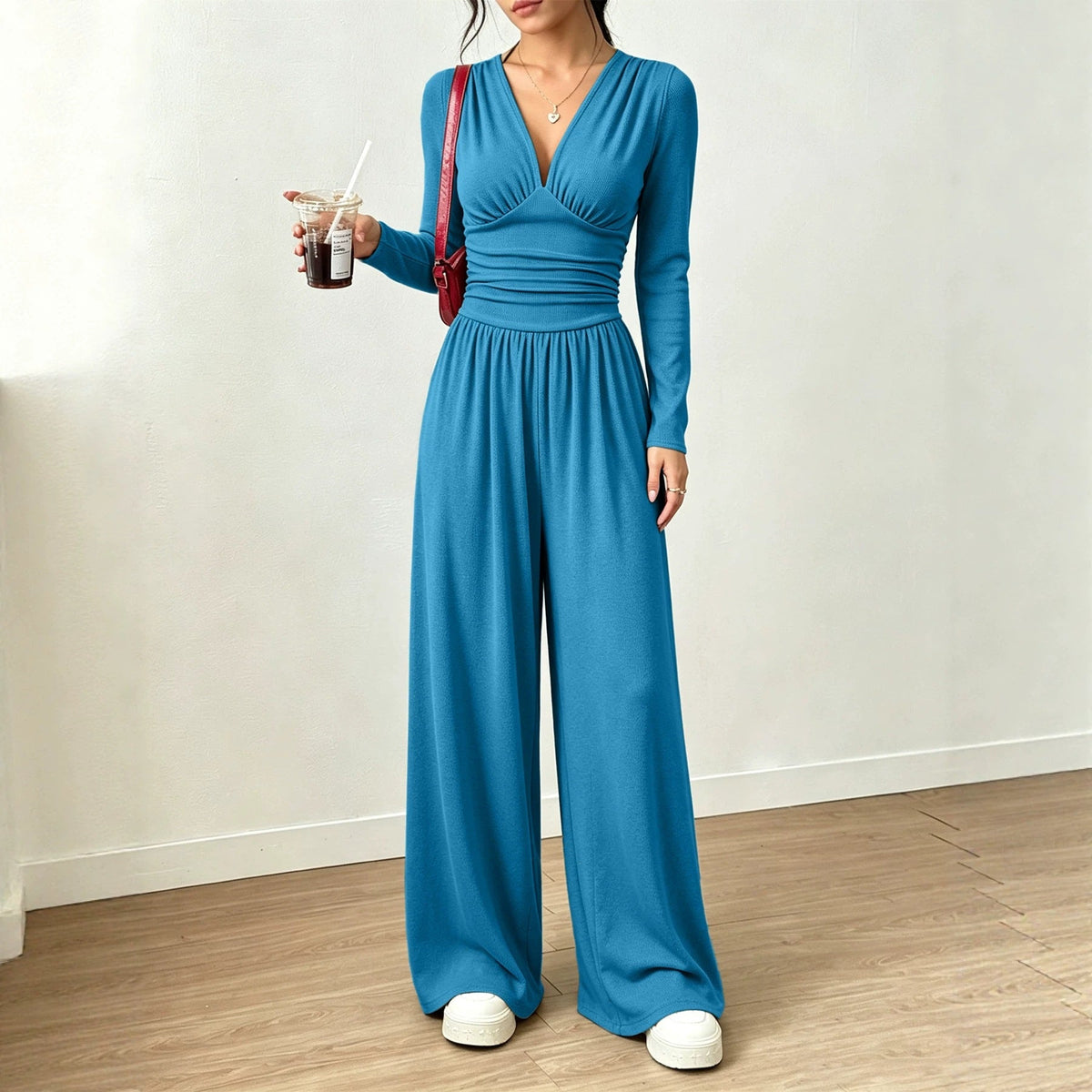 Eleganter V-Ausschnitt-Jumpsuit mit Wickeltaille