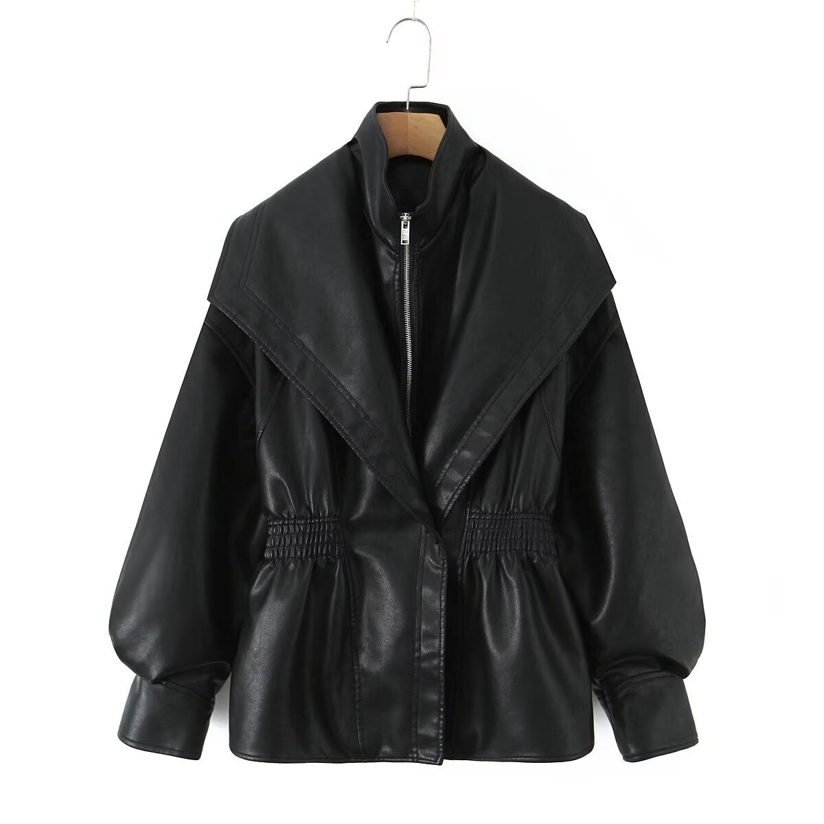 Damen Kunstlederjacke mit asymmetrischem Kragen und tailliertem Schnitt EB