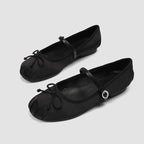 Damen Ballerinas mit verstellbarem Riemen und satinierter Oberfläche EB