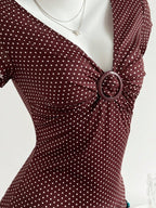 Damen Figurschmeichelndes Shirt mit dekorativem Ringdetail EB