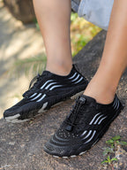 Damen Aquatische Sport-Schuhe mit schnelltrocknendem Obermaterial und flexibler Sohle EB