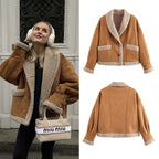 Damen Kuschelige Teddyjacke mit weitem Schnitt und eleganten Knopfdetails EB