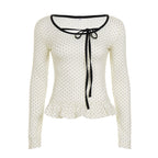 Damen nan tailliertes Longsleeve mit Rüschensaum, Tunnelzug und feinem Punktmuster EB
