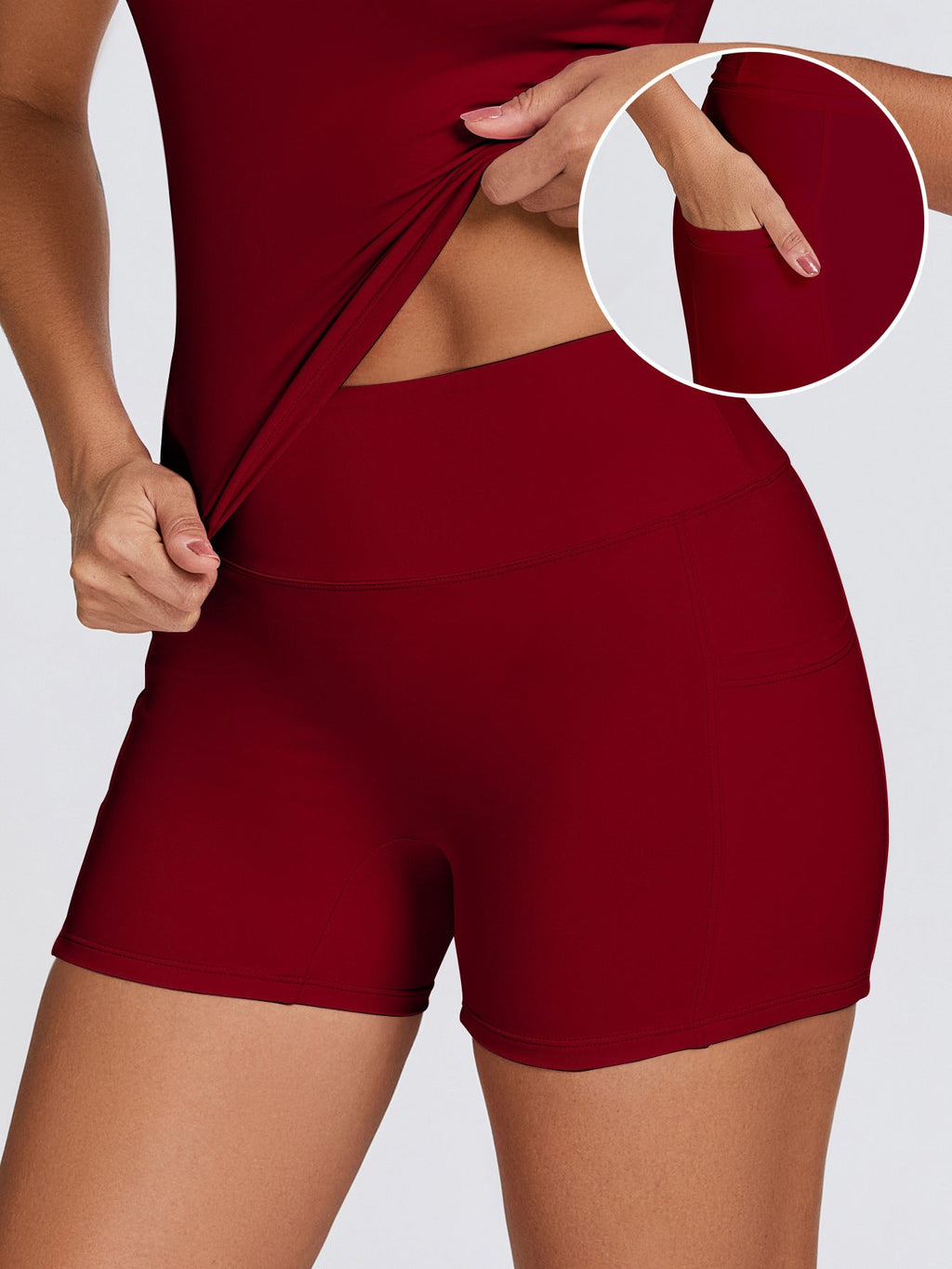 Sportliche Damen-Kompressionsshorts mit praktischen Seitentaschen