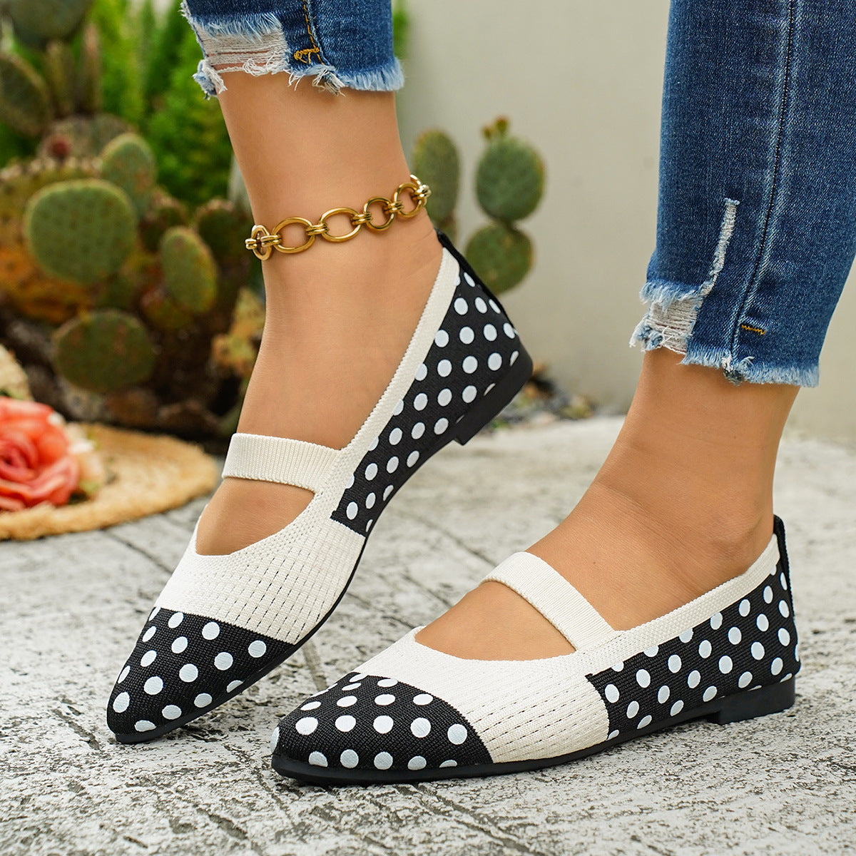 Damen Ballerinas mit punktiertem Design und elastischem Fesselriemen EB