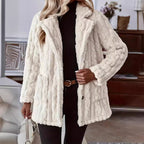 Damen Flauschiger und eleganter Teddy-Mantel mit aufwendiger Struktur EB