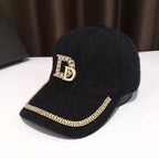 Luxuriöse Baseball-Cap aus Wolle mit Verzierungen