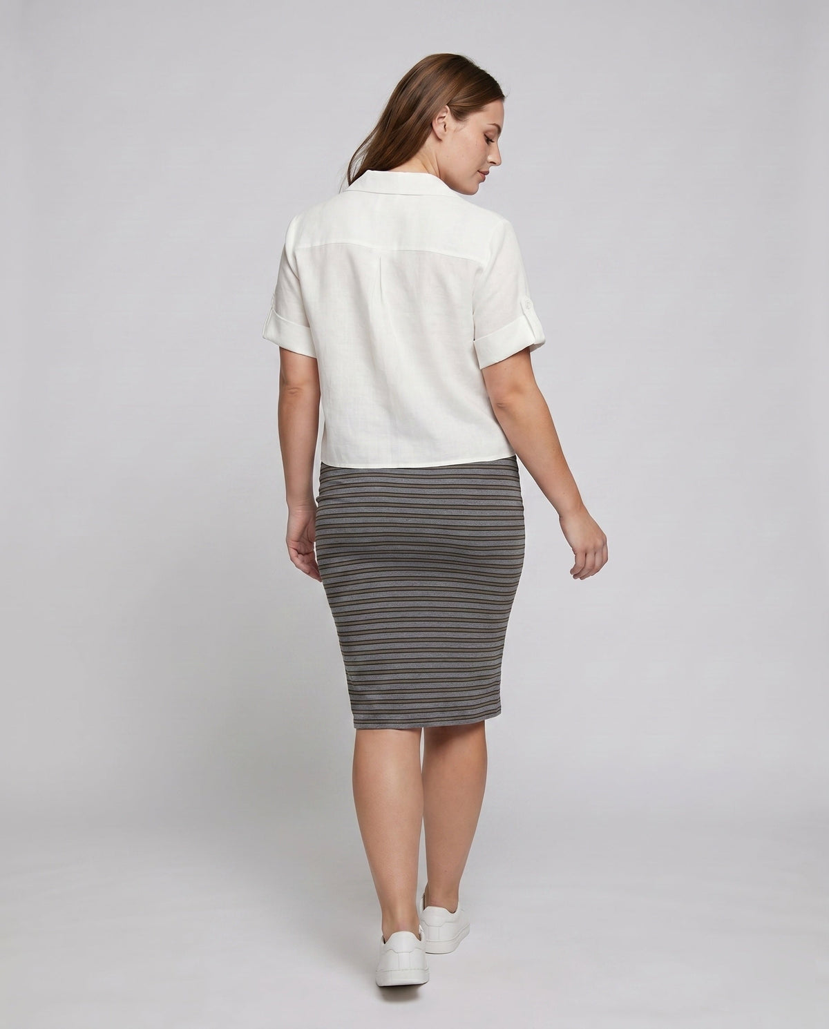 Product 15624543764810 - back_view