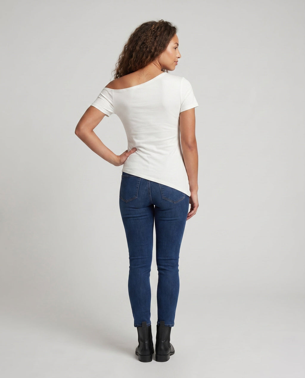 Product 15637871821130 - back_view