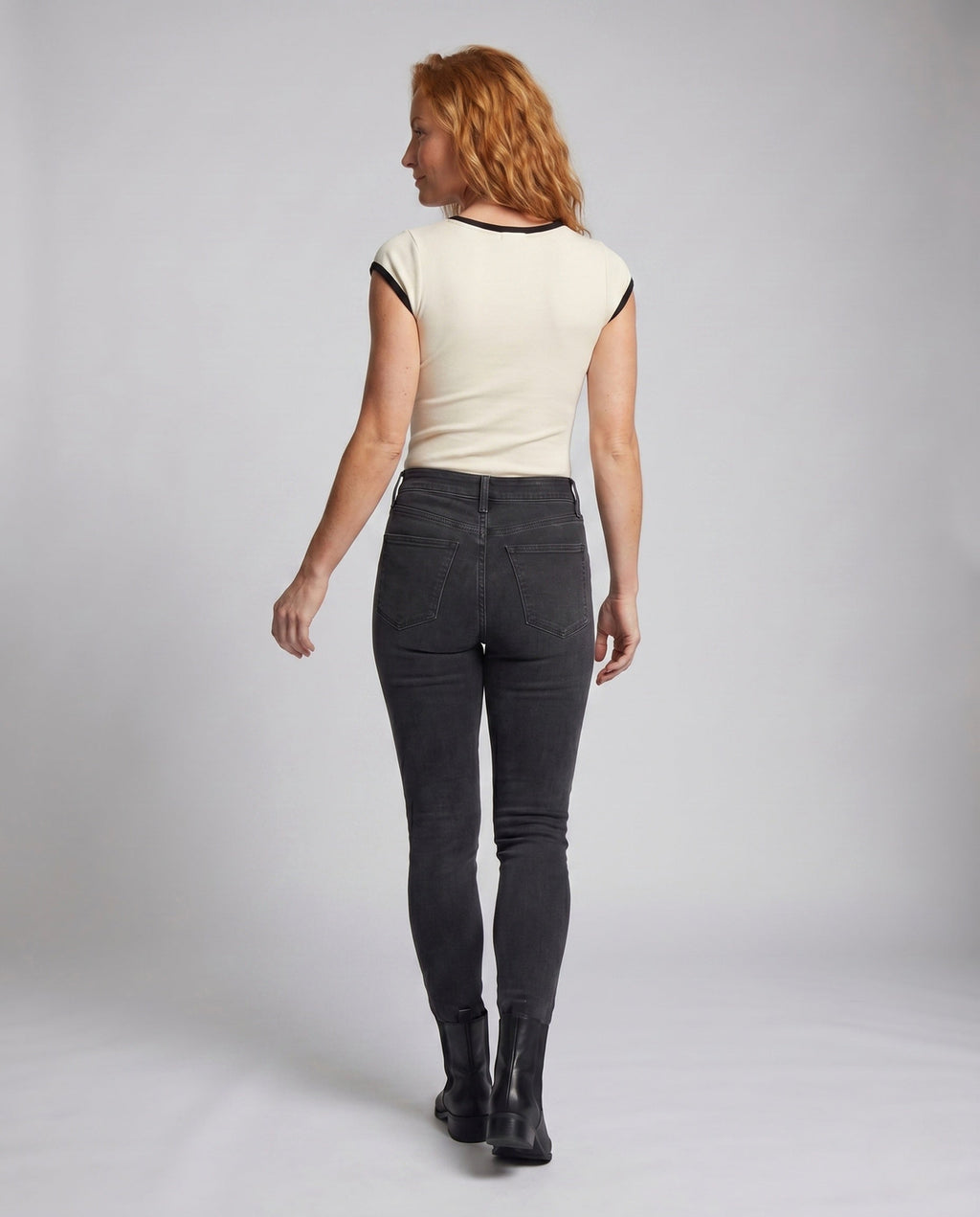 Product 15648669696330 - back_view