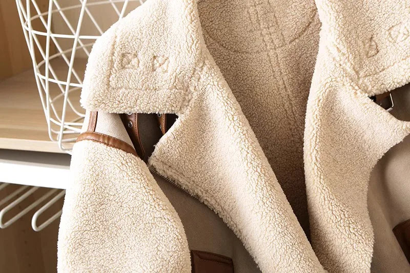 EB | Schicker Mantel
