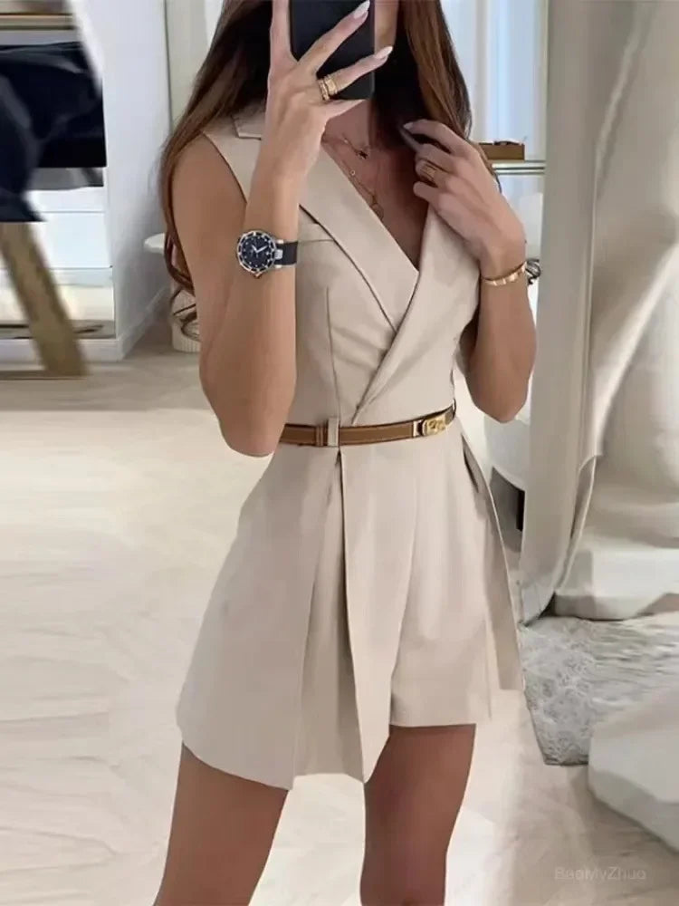 EB | Kurzer Eleganter Ärmelloser Jumpsuit