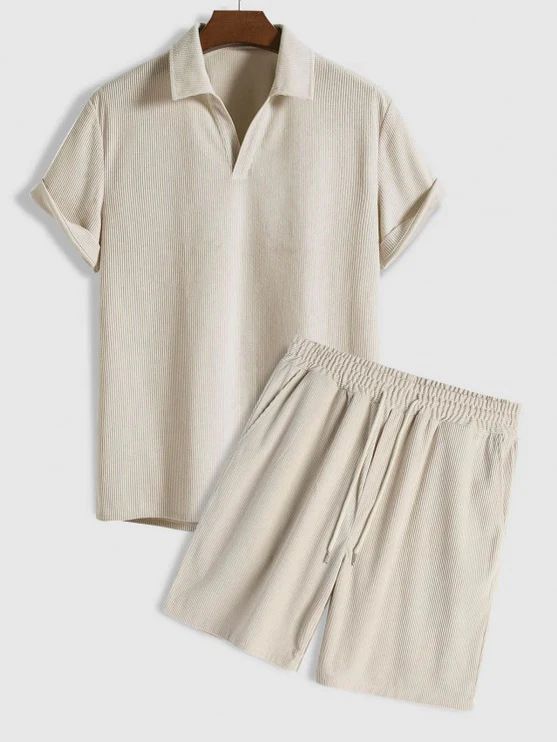 Velours-Poloshirt und Velours-Shorts