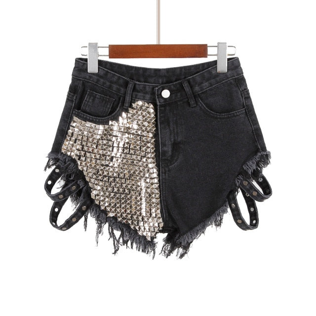 EB | Rivet Shorts Aushöhlen