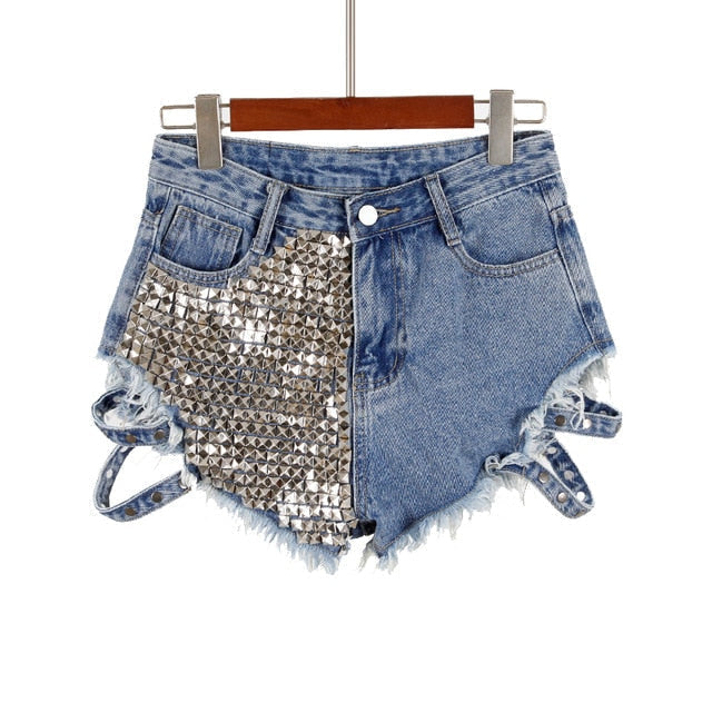 EB | Rivet Shorts Aushöhlen