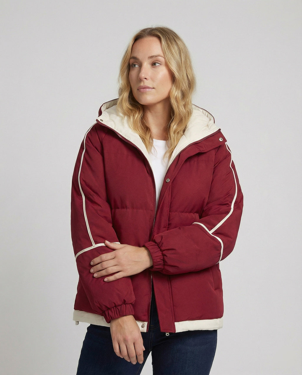 Damen Hochwertige Winterjacke mit isolierender Kapuze EB