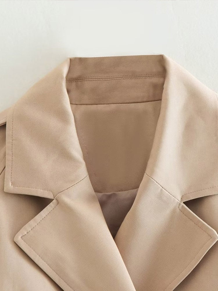 EB | Damen Short Beigefarbener Trenchcoat - Stylisch und Vielseitig