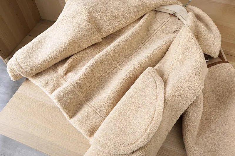 EB | Schicker Mantel